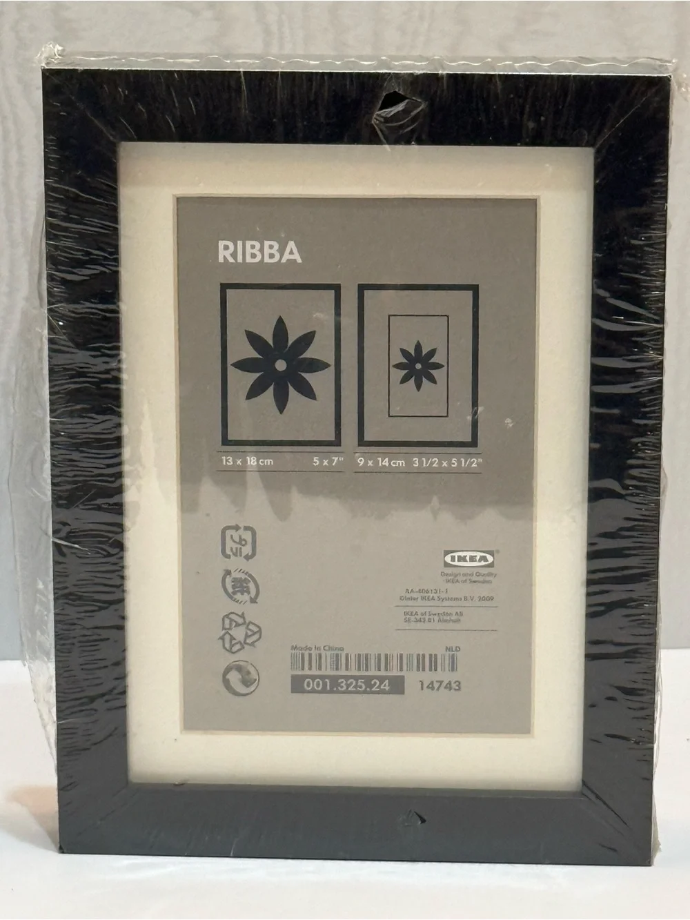 IKEA ribba black
